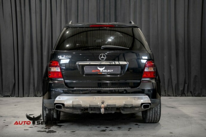 mercedes-benz-m-klasse-bensin-2005-big-8