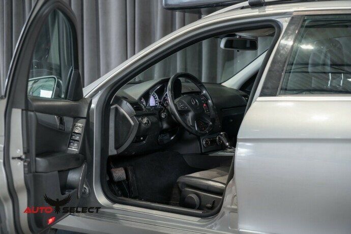 mercedes-benz-c-klasse-diesel-2010-big-20