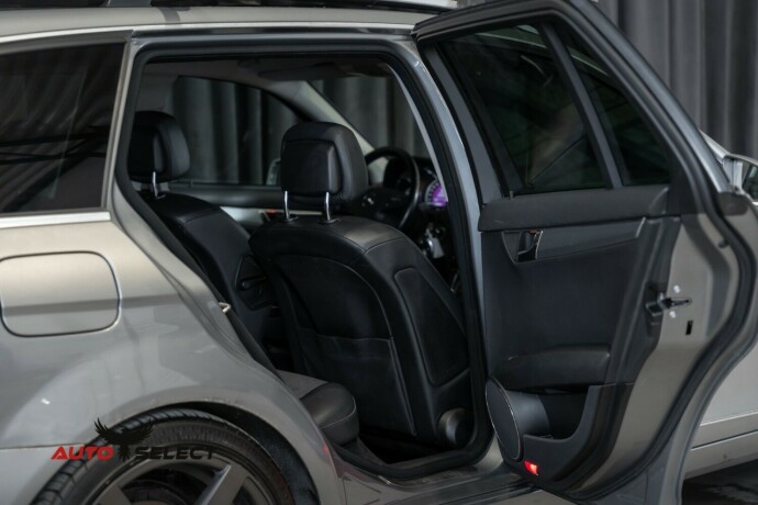mercedes-benz-c-klasse-diesel-2010-big-13