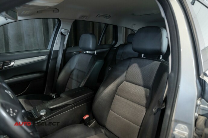 mercedes-benz-c-klasse-diesel-2010-big-23
