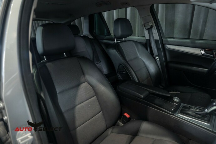 mercedes-benz-c-klasse-diesel-2010-big-16