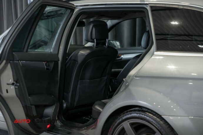 mercedes-benz-c-klasse-diesel-2010-big-18