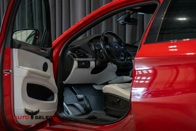 bmw-x6-m-bensin-2011-big-24