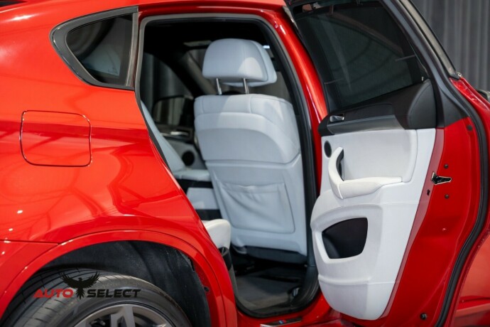 bmw-x6-m-bensin-2011-big-16