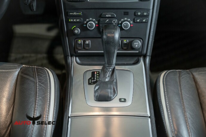 volvo-xc-90-diesel-2011-big-37