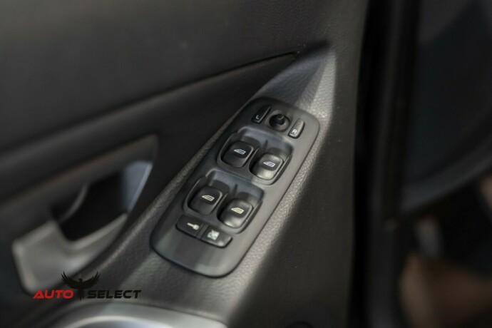 volvo-xc-90-diesel-2011-big-23