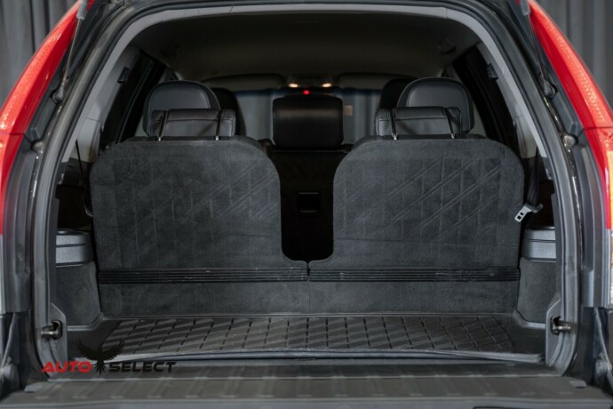 volvo-xc-90-diesel-2011-big-10