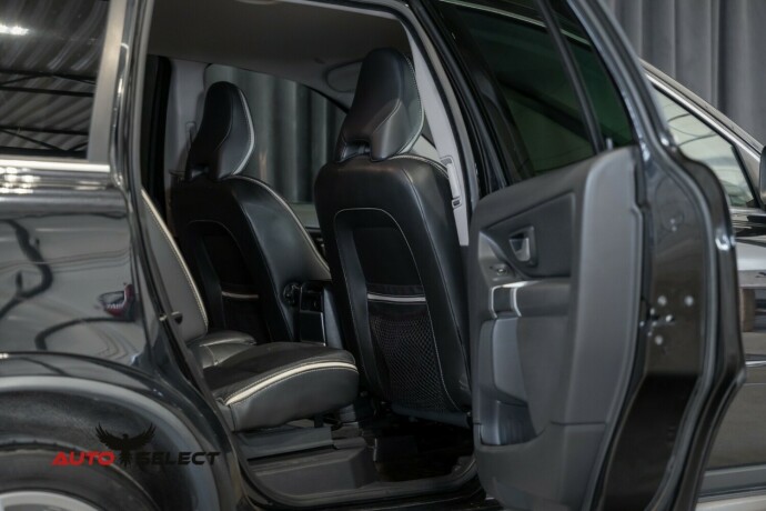 volvo-xc-90-diesel-2011-big-14