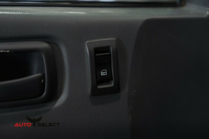 toyota-hiace-diesel-2008-big-21