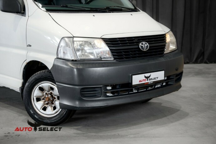 toyota-hiace-diesel-2008-big-1