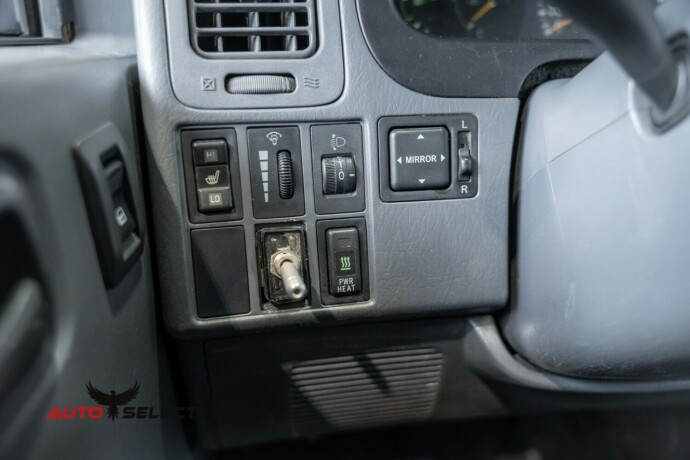 toyota-hiace-diesel-2008-big-24