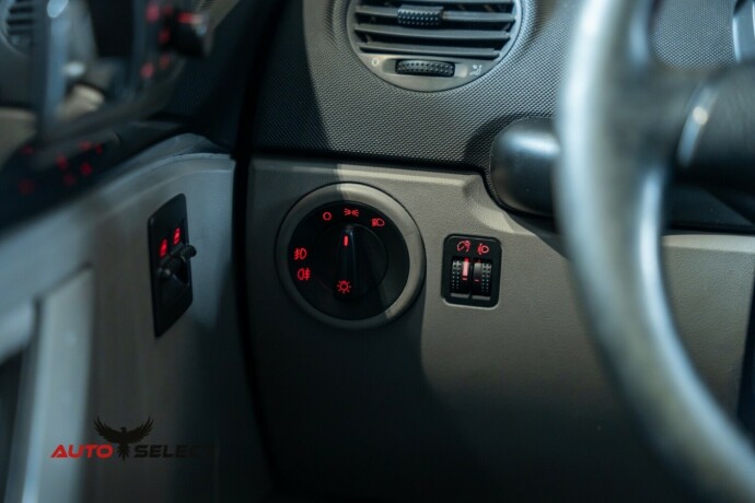 volkswagen-beetle-bensin-2000-big-21