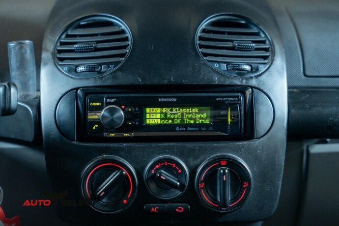 volkswagen-beetle-bensin-2000-big-26
