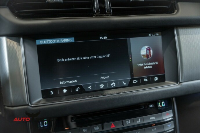 jaguar-xf-bensin-2016-big-48
