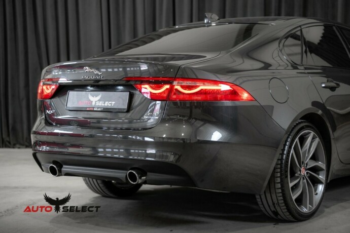 jaguar-xf-bensin-2016-big-13