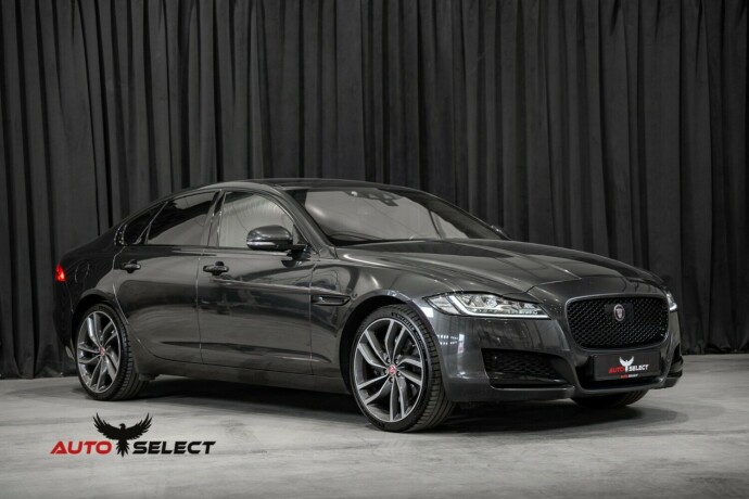 jaguar-xf-bensin-2016-big-3
