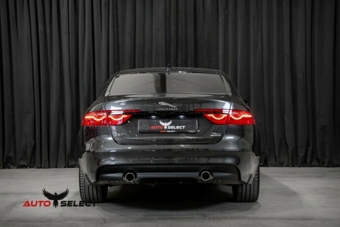 jaguar-xf-bensin-2016-big-9