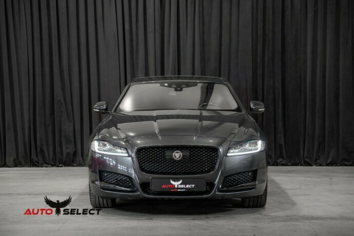 jaguar-xf-bensin-2016-big-4