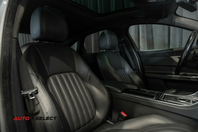 jaguar-xf-bensin-2016-big-24