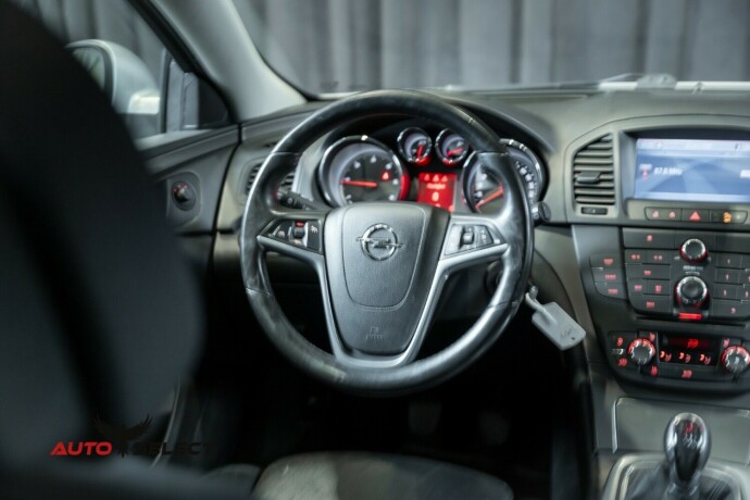 opel-insignia-diesel-2011-big-18