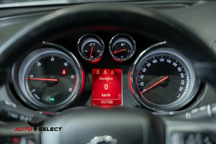 opel-insignia-diesel-2011-big-22