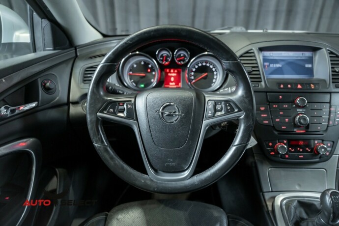 opel-insignia-diesel-2011-big-19