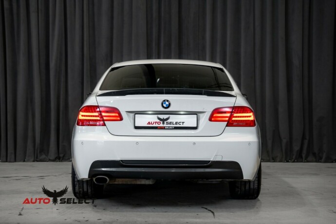 bmw-3-serie-bensin-2011-big-9