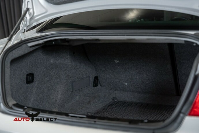 bmw-3-serie-bensin-2011-big-11