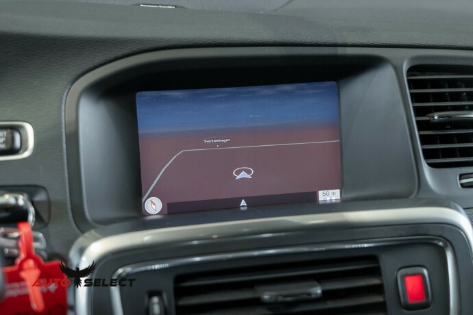 volvo-v60-bensin-2018-big-33