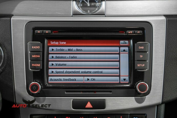 volkswagen-passat-diesel-2012-big-39