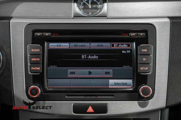 volkswagen-passat-diesel-2012-big-37