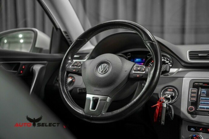 volkswagen-passat-diesel-2012-big-33