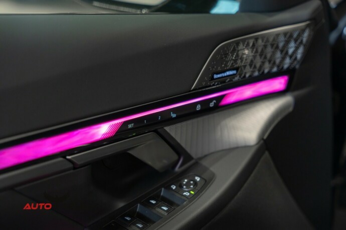 bmw-i5-m60-elektrisitet-2024-big-31
