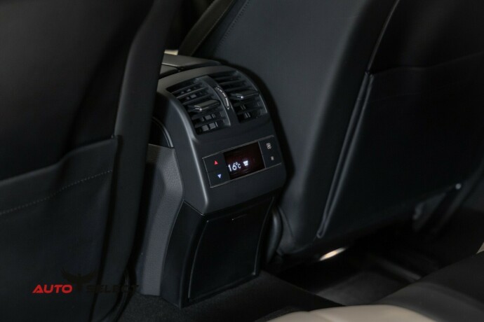 mercedes-benz-e-klasse-bensin-2013-big-26