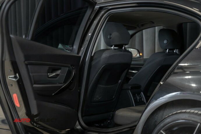 bmw-3-serie-bensin-2013-big-17