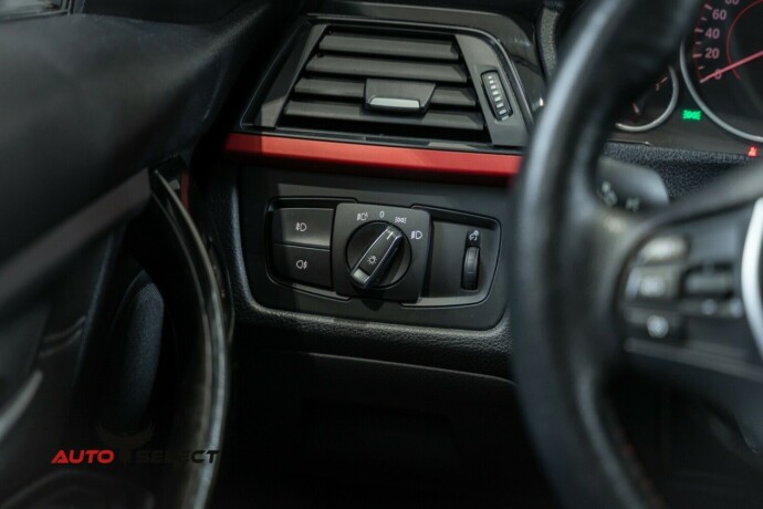 bmw-3-serie-bensin-2013-big-26