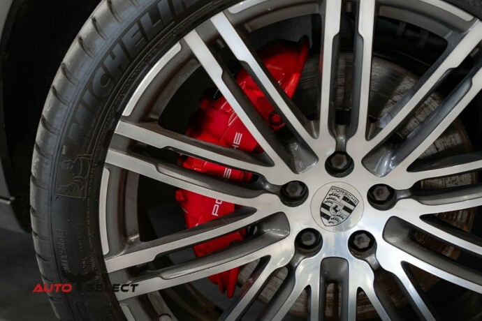 porsche-macan-bensin-2015-big-3
