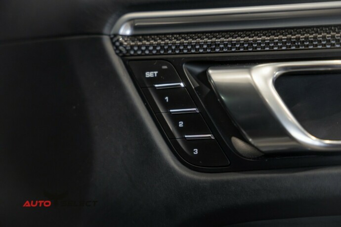 porsche-macan-bensin-2015-big-24