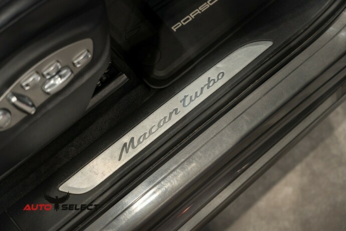 porsche-macan-bensin-2015-big-25