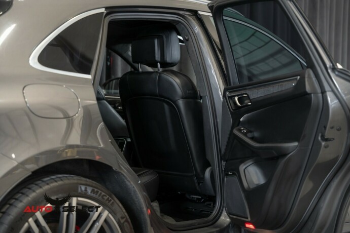 porsche-macan-bensin-2015-big-21