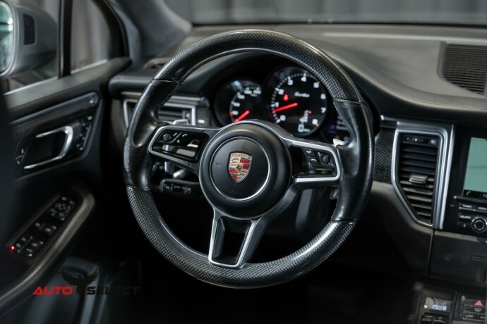 porsche-macan-bensin-2015-big-45
