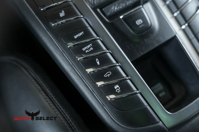 porsche-macan-bensin-2015-big-47