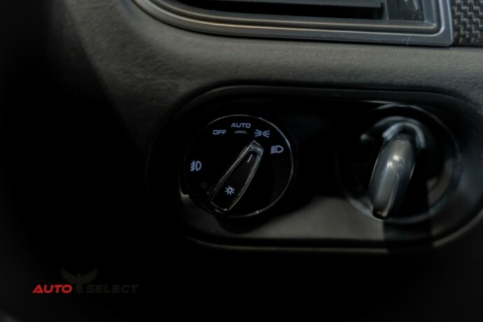 porsche-macan-bensin-2015-big-40