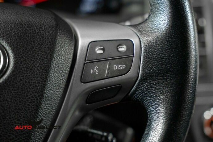 toyota-avensis-bensin-2013-big-27