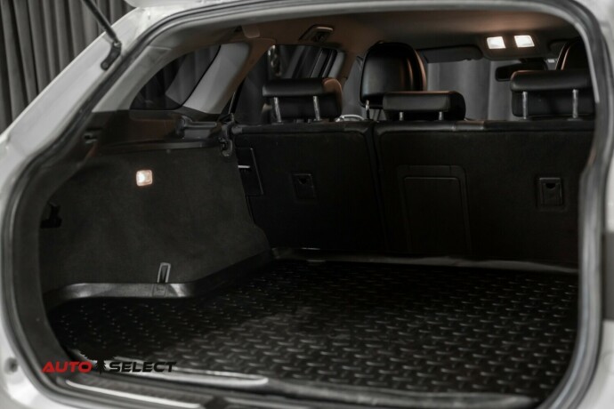 toyota-avensis-bensin-2013-big-10