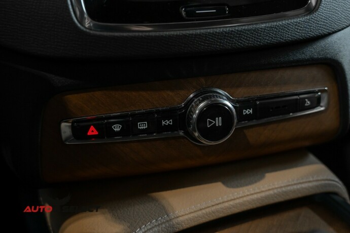 volvo-xc-90-diesel-2015-big-43