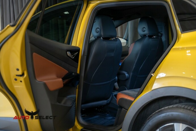 volkswagen-id4-elektrisitet-2021-big-18