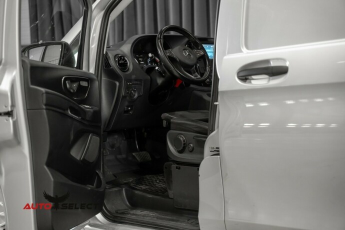 mercedes-benz-vito-diesel-2023-big-20