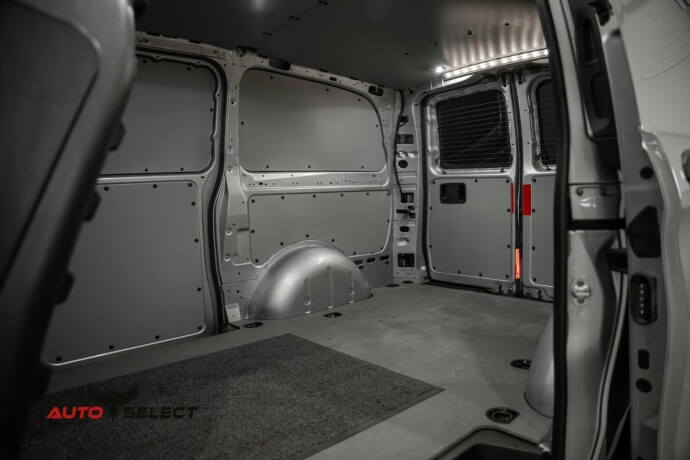 mercedes-benz-vito-diesel-2023-big-9