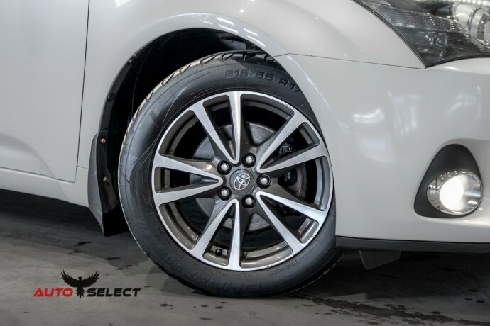 toyota-avensis-bensin-2014-big-2